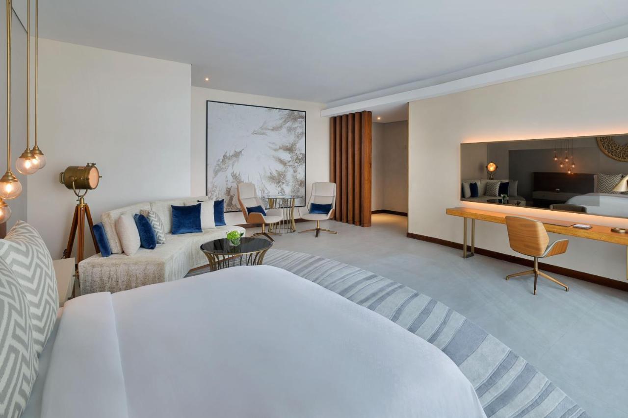 Deluxe King Suite Downtown View including Signature St Regis Butler Service
