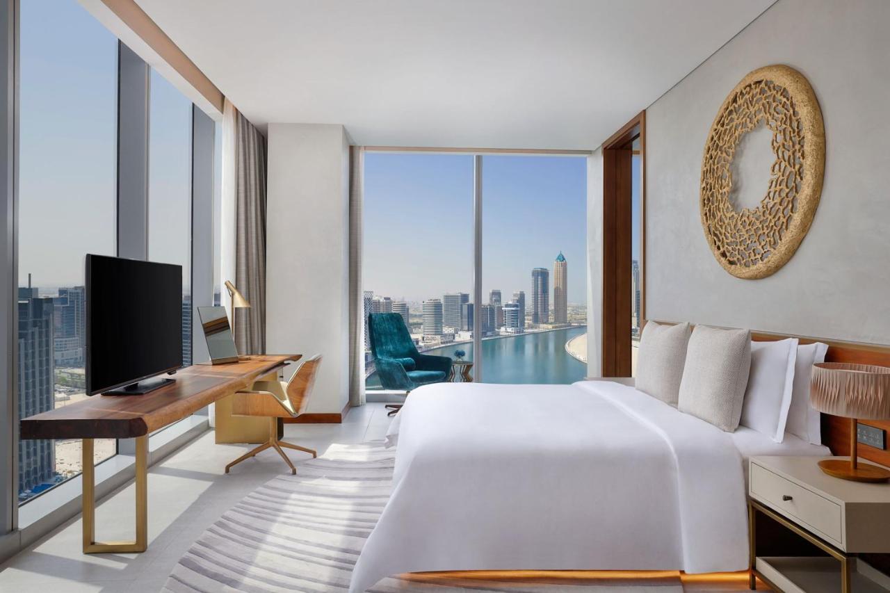 St Regis King Suite Canal View including Signature St Regis Butler Service